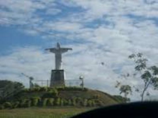 CRISTO NA ENTRADA DA CIDADE, POR GLEICE DA SILVA LOPES CAMELO - MATRINCH - GO