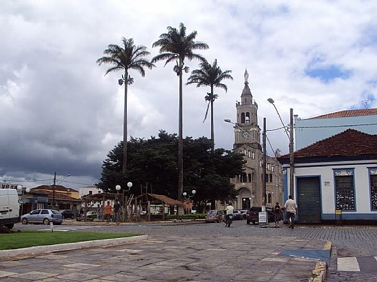 BORDA DA MATA-MG-PRAÇA DA MATRIZ-FOTO:ALSIBIM - BORDA DA MATA - MG