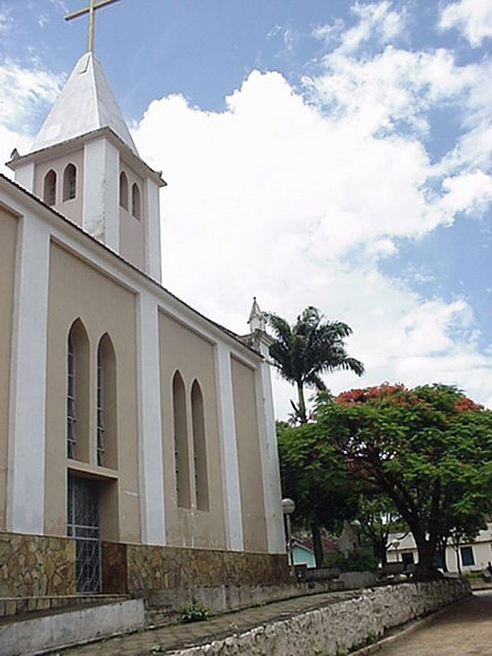 IGREJA MATRIZ DE SANTA RITA - SANTA RITA DO ITUETO - MG