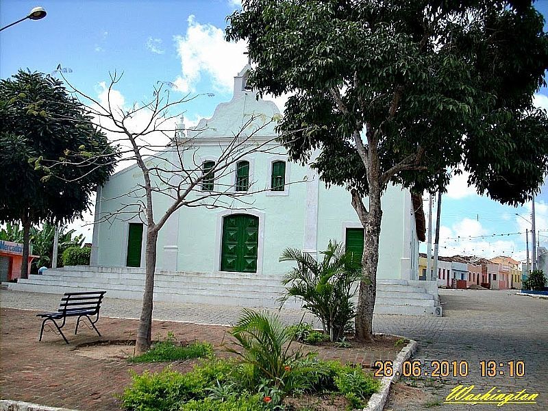 SERRA DO VENTO-PE-PRAA DA IGREJA DE SO VICENTE FERRER-FOTO:WLUIZ - SERRA DO VENTO - PE