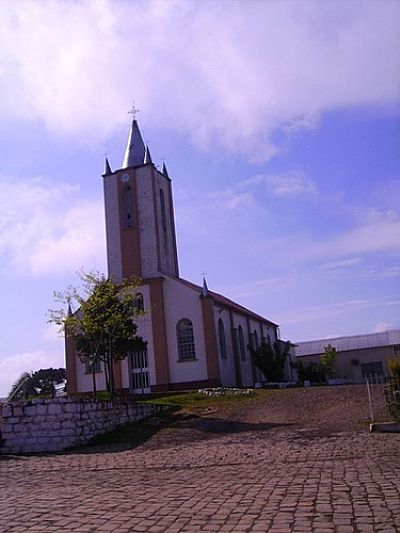 IGREJA-FOTO:GENOIR C LIMA  - LAGOA BONITA DO SUL - RS