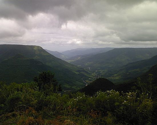 SERRA DO UMB EM SO FRANCISCO DE PAULA-FOTO:ARCHIMEDES - SO FRANCISCO DE PAULA - RS