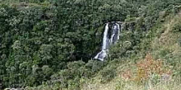 Cachoeira dos Garcias em Vale do Matutu-Foto:flickr.