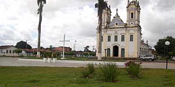 Oliveira dos Campinhos-BA-Praa e Igreja de N.Sra.de Oliveira-Foto:Cadu Freitas/BnL