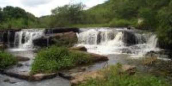 Cachoeira, Por F. Jos