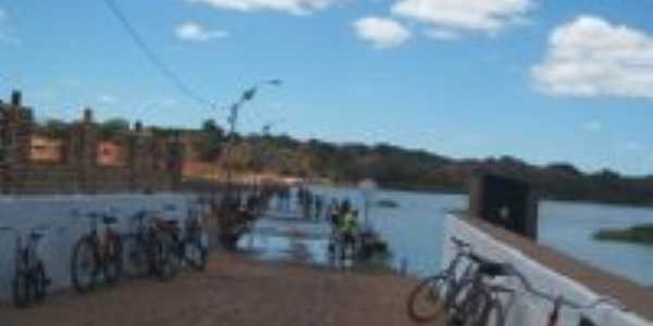 travessia na barragem, Por Amaral