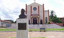 Estreito - Estreito-MA-Igreja de So Sebastio e Monumento em homenagem  Frei Gil-Foto:Nando Cunha