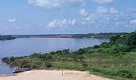 Estreito - Rio Tocantins e ao fundo construo da Hidreltrica de Estreito-MA-Foto:Nando Cunha