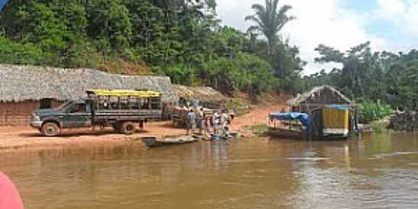 Maraj do Sena-MA-O rio e o Povoado-Foto:Jos Pires