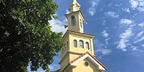 guas Vermelhas-MG 
 Alto Rio Pardo (Norte de Minas )
Igreja Matriz So Sebastio
Fotografia de George Sobrinho