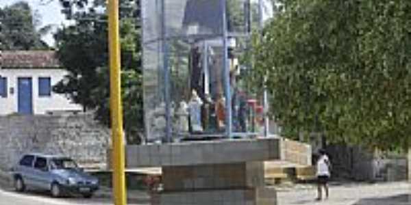 Monumento  Padre Ccero na Praa Central em ANEL-Foto:Fleury Barros