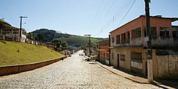 Caiana-MG-Entrada da cidade-Foto:sgtrangel 