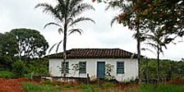 Casa rea rural-Foto:Altemiro Olinto Cris
