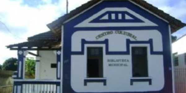 Centro Cultural  e biblioteca municipal de Goian MG, Por Guerino de Resende Siviero