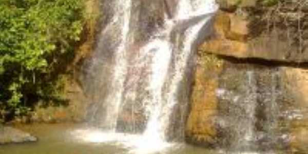 cachoeira itauninha, Por helton