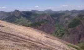 Ouro Verde de Minas -  Foto da Serra, do alto da Pedra de Ouro Verde de Minas- arquivo de 16/01/2012 -Foto:Jason B.Gonçalves