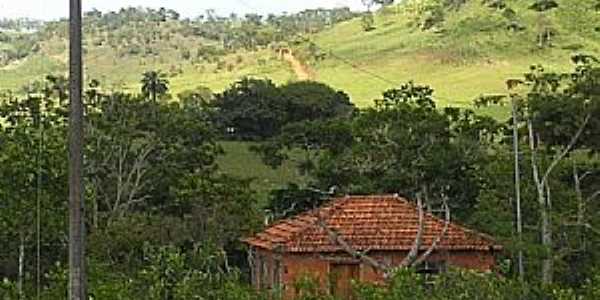 Pindabas-MG-Casa em rea rural-Foto:Iriberto Mota