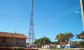 Simo Campos - Praa e torre de telefonia em Simo Campos-Foto:Simo Campos-Mg