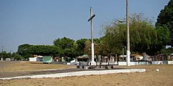 Alto Coit-MT-Cruzeiro na Praa da Matriz-Foto:Leandro Luciano