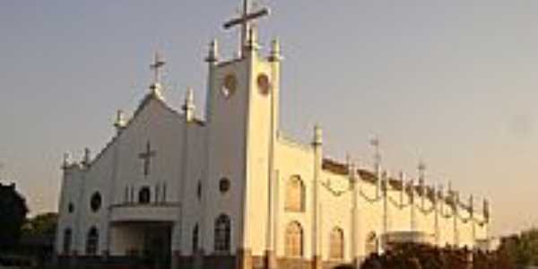 Igreja Matriz de So Jos Operrio em Brasnorte-Foto:Eduardo Gomes de Andrade