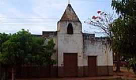 Antnio Almeida - Antiga Igreja de Santana em Antnio Almeida-PI-Foto:walterfmota