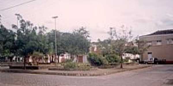 Itajupe-BA-Praa no centro da cidade-Foto:PAULO HENRIQUE SOUZA