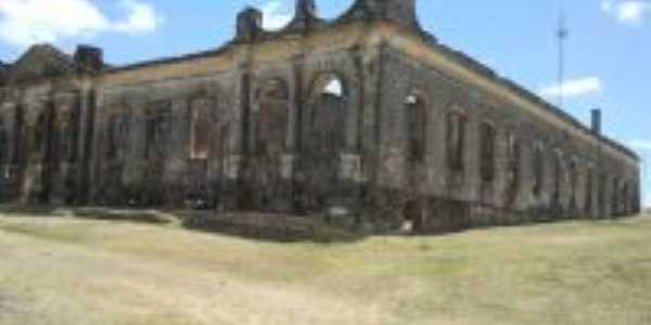 Ruinas da Enfermaria militar, Por Ubirajara Moura