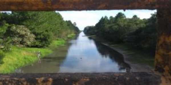 Canal lagoa do Peixoto, Por Joo Batista Conceio