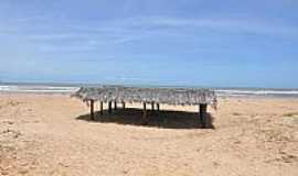 Pirambu - Quiosque na praia de Pirambu-SE-Foto:praias-360.com