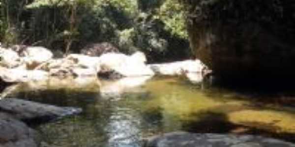 cachoeira do cabuu, Por suzy vilela
