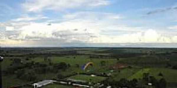 Paramotor em Dirce Reis-Foto:Marcos Pick