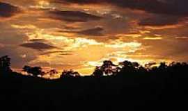 Itatiba - Pr do Sol no Recreio Costa Verde em Itatiba-SP-Foto:RicardoHossoe