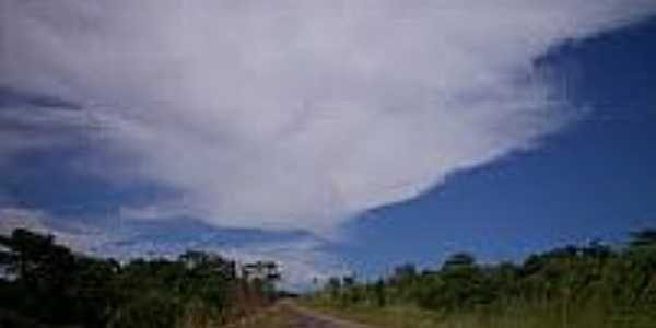 Estrada em Santa Maria do Tocantins-Foto:genisartoretto.